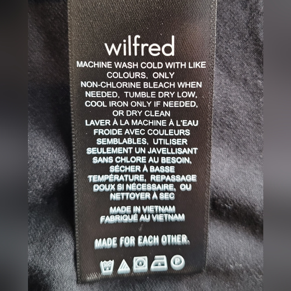 Wilfred Jumpsuit. Aritzia. Size M - Picture 6 of 8